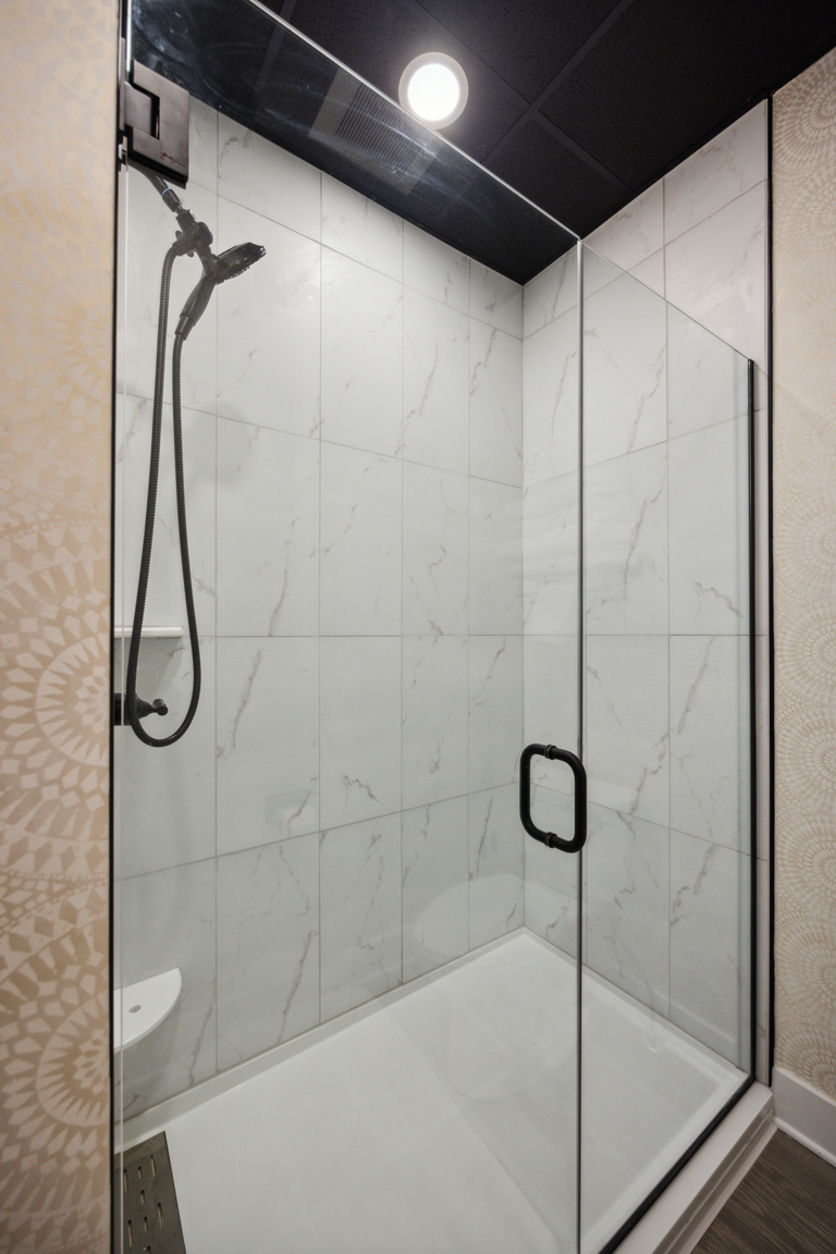 The Thunder Over Louisville Suite Bathroom Shower, Louis X, Louisville, KY