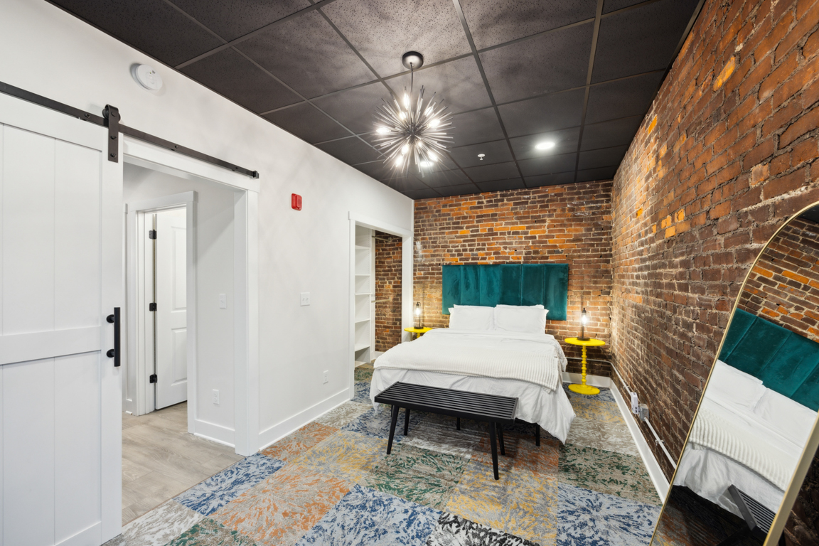 The Thunder Over Louisville Suite Bedroom 2, Louis X, Louisville, KY