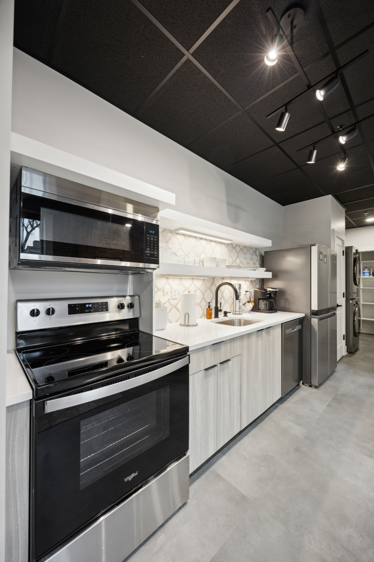 The Louisville Slugger Kitchen and Laundry, Louis X, Louisville, KY