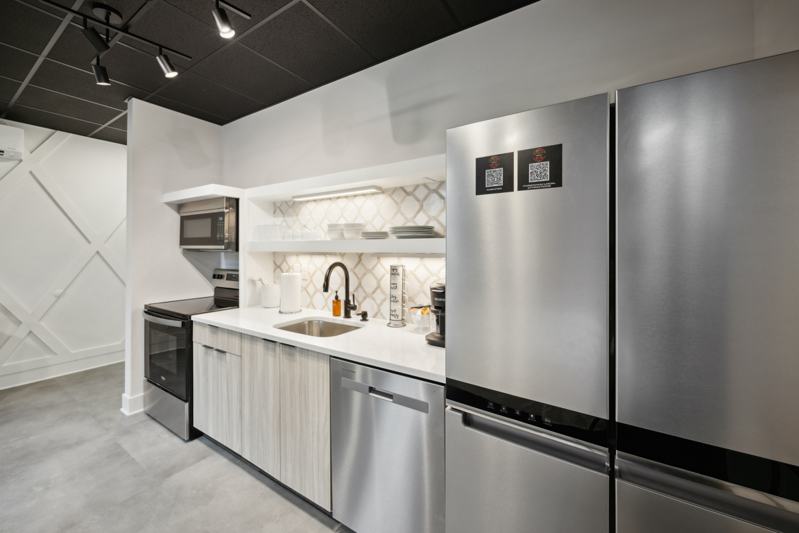 The Louisville Slugger Kitchen 3, Louis X, Louisville, KY