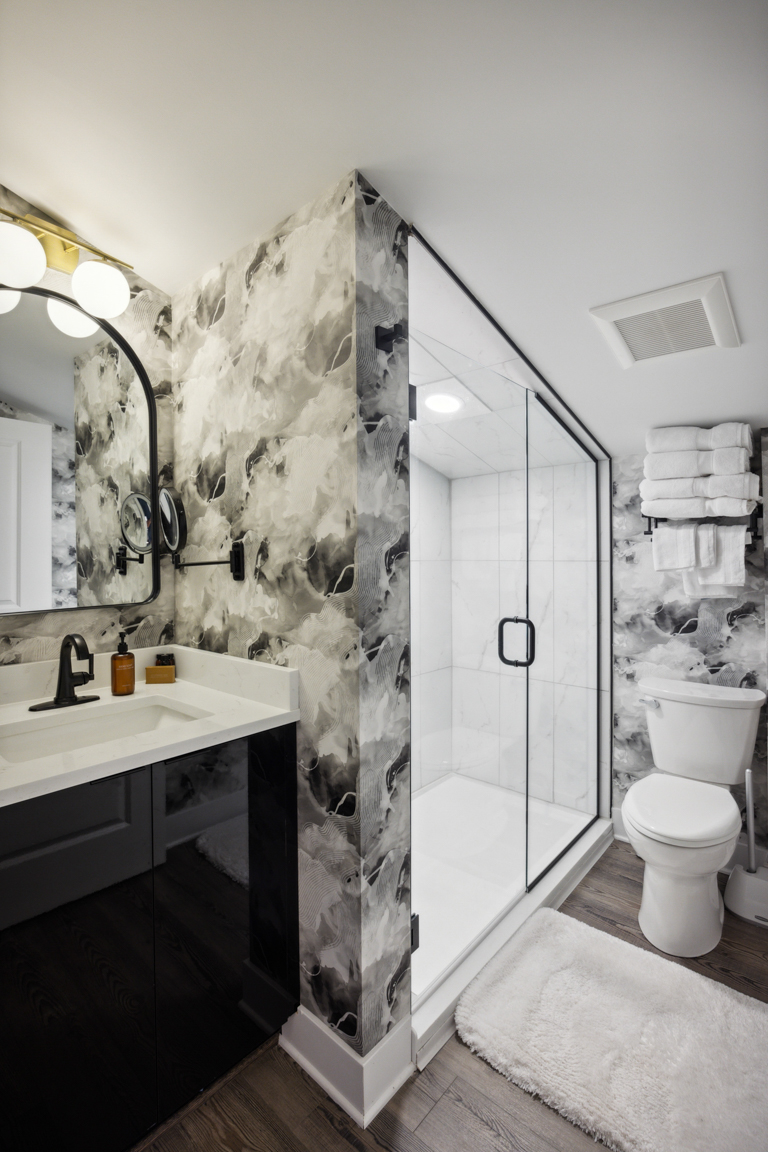The Muhammad Ali Suite Bathroom, Louis X, Louisville, KY